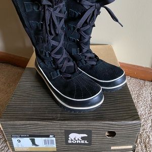 Sorel Tivoli High II boots. Perfect condition!